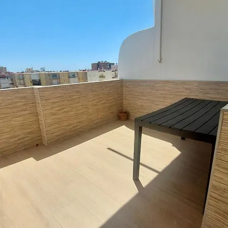 Apartment Atico Regla- Reina Mercedes Con Garaje Chipiona
