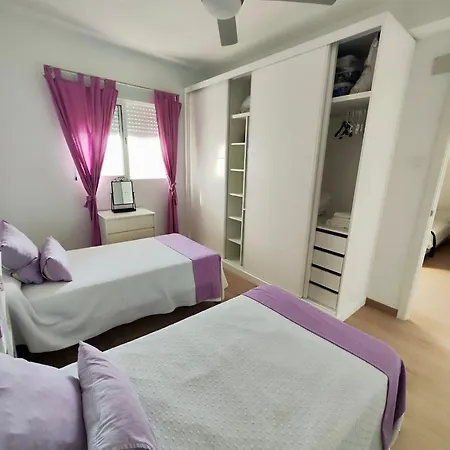 Atico Regla- Reina Mercedes Con Garaje Apartment
